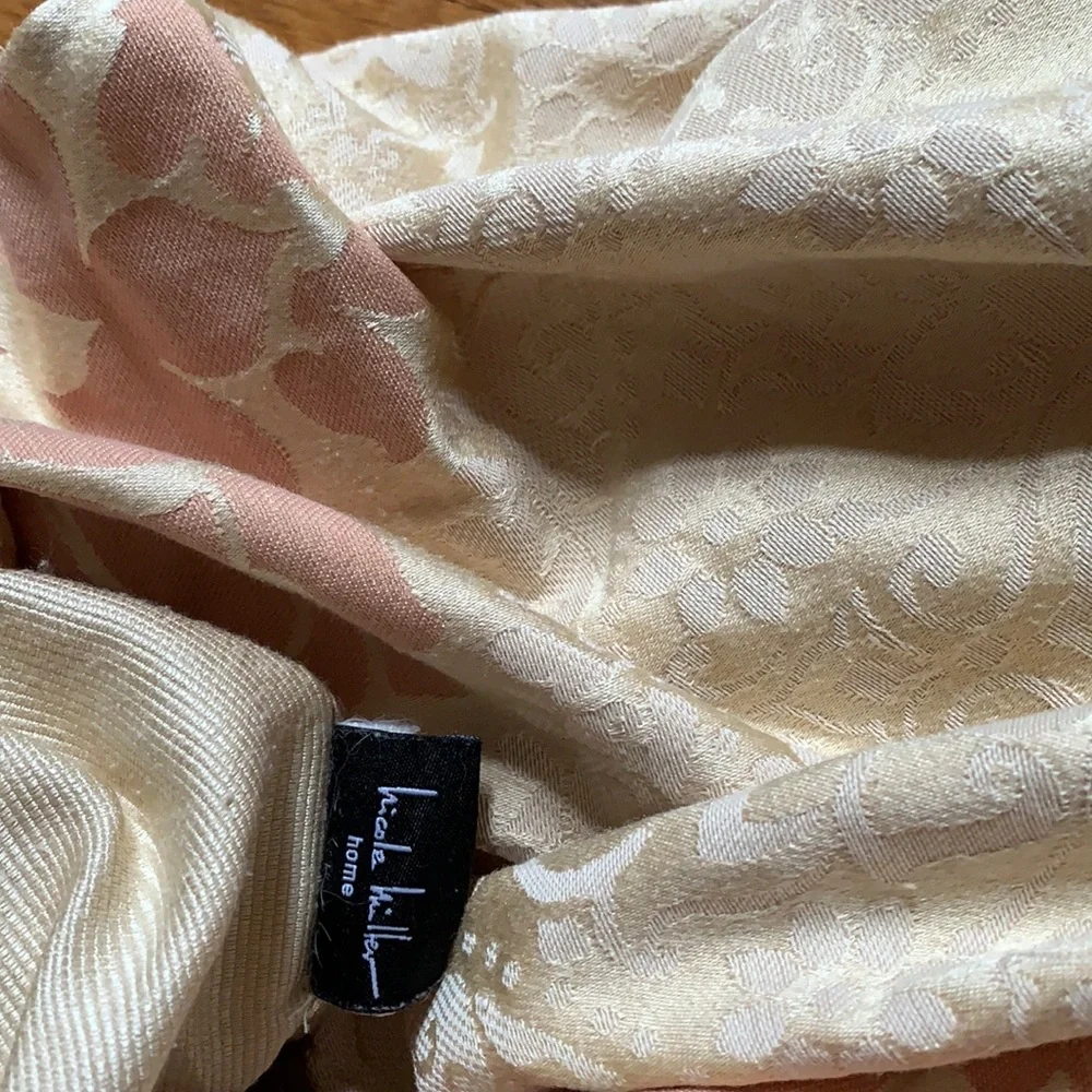 Nicole Miller elegant jacquard