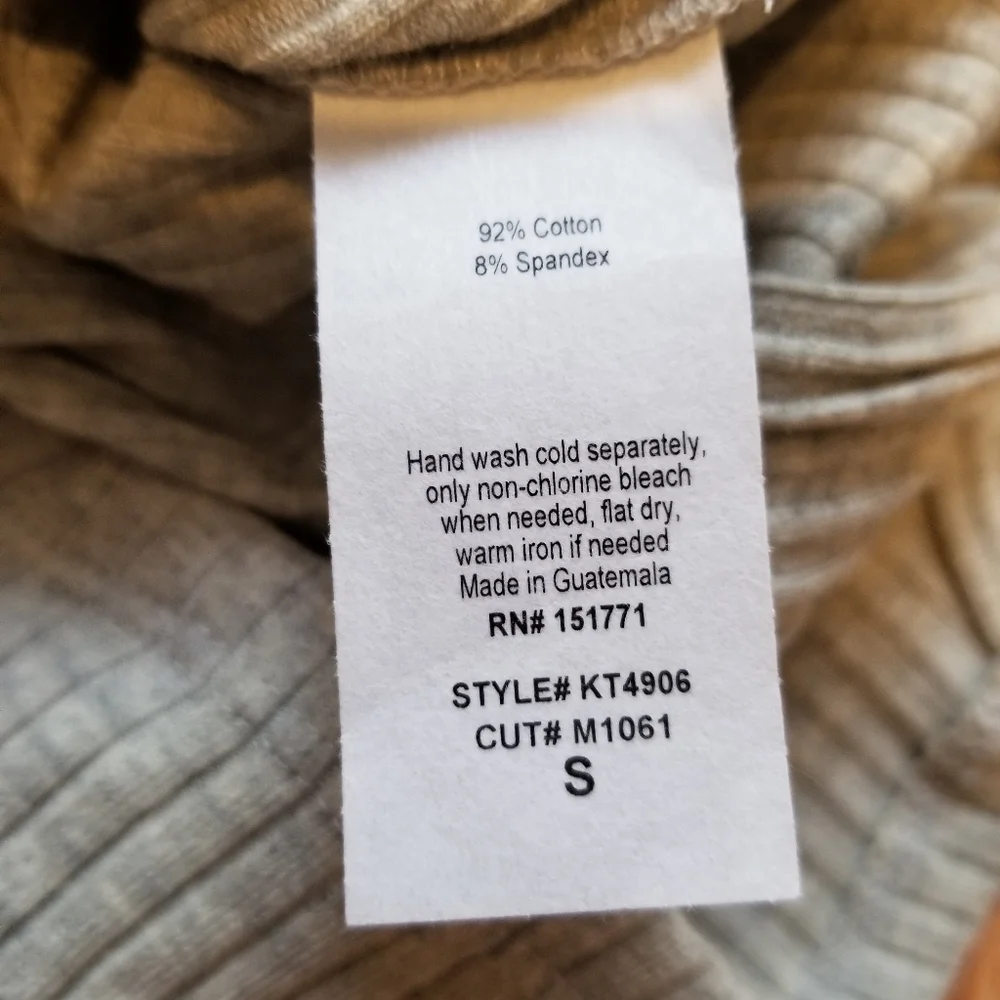 Heathered Gray Button-Up Cropped Ribbed Top