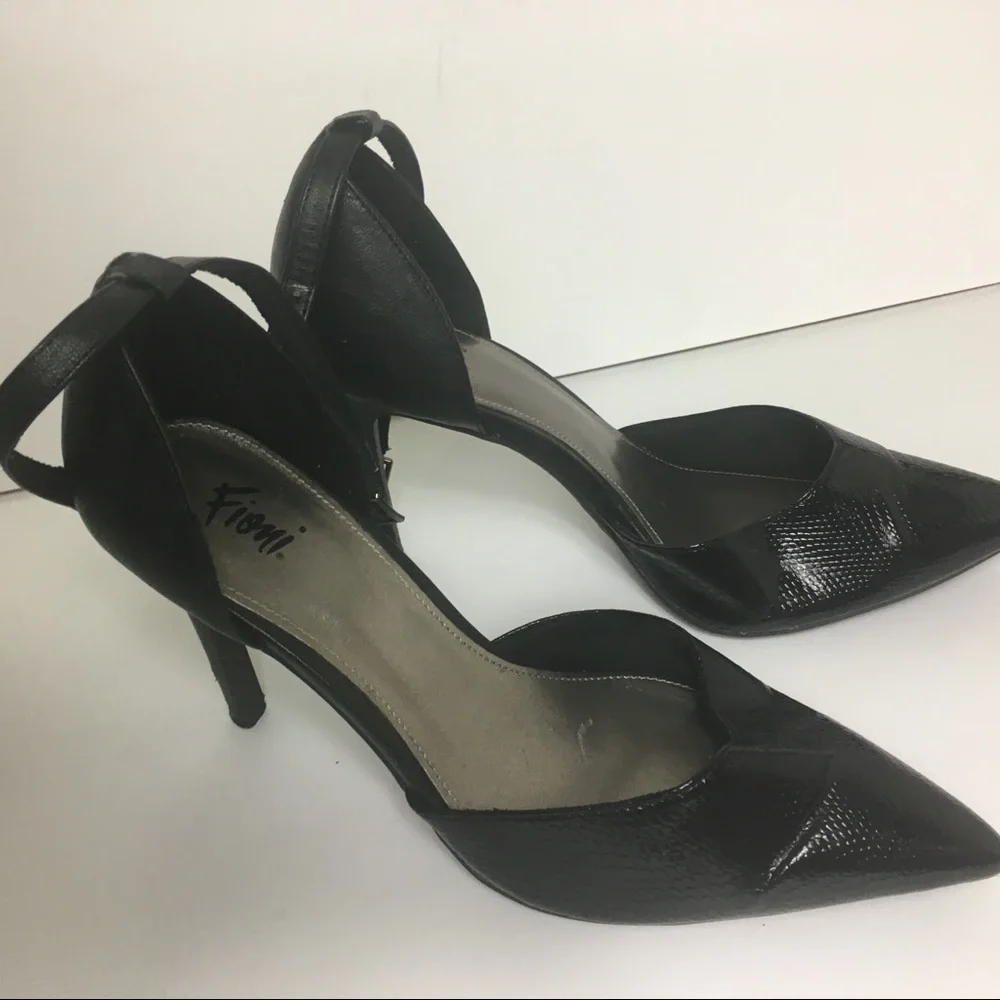 Fioni Stiletto Pointed Toe Heels