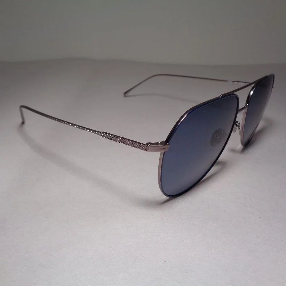 Lacoste l209s silver