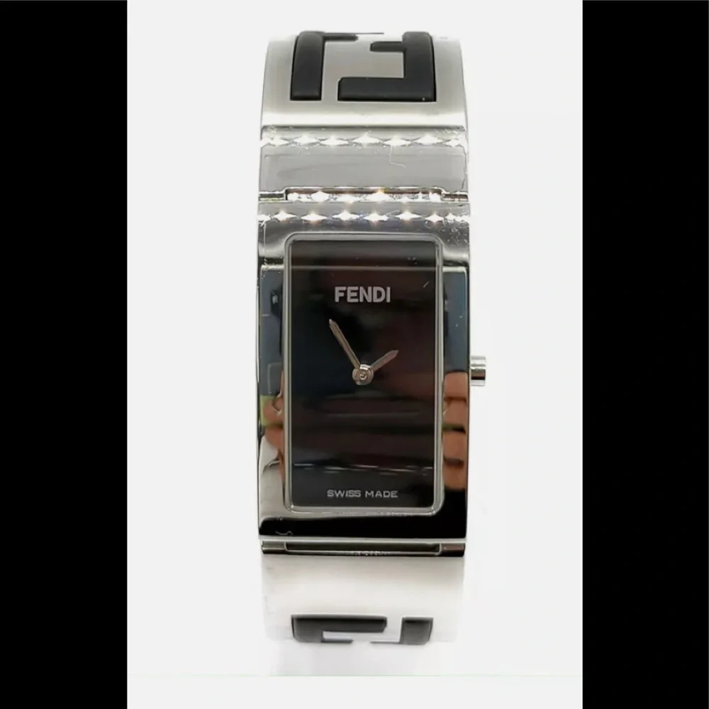 Fendi Bracelet watch- STUNNING 💄