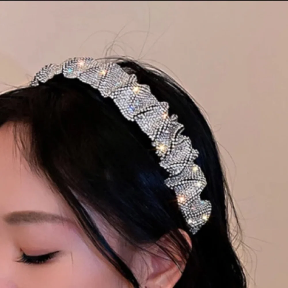🌟 Rhinestone Crystals Black Silver Headband