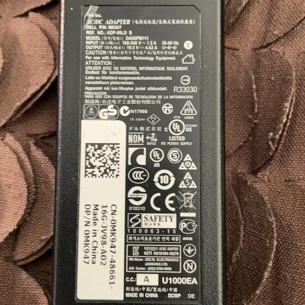 Dell ac 90w adapter/charger in great condition See pics for specs.
