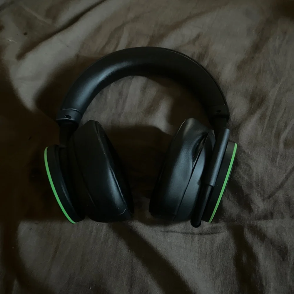 Microsoft Xbox Wireless Headset for Xbox one and Xbox series x/s
