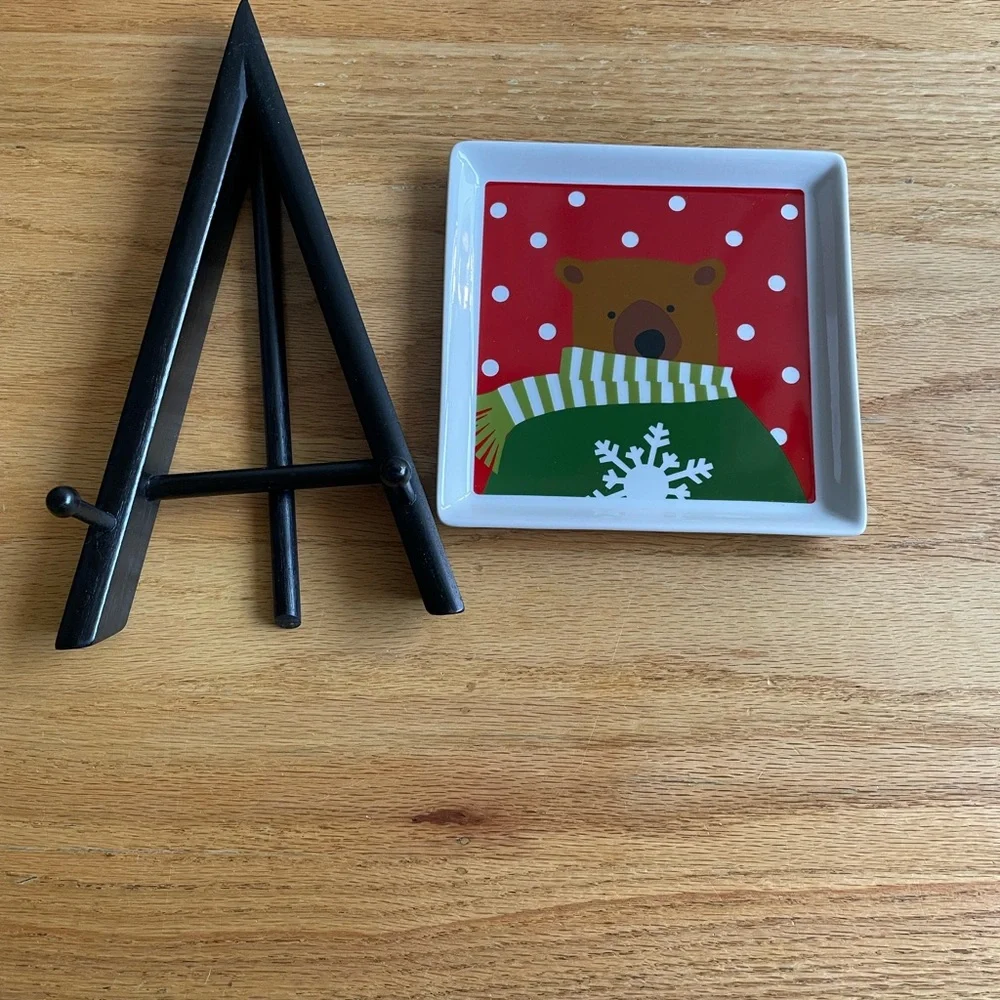 EUC Crate & Barrel Christmas Appetizer Plate by Joan Anderson + Display Stand
