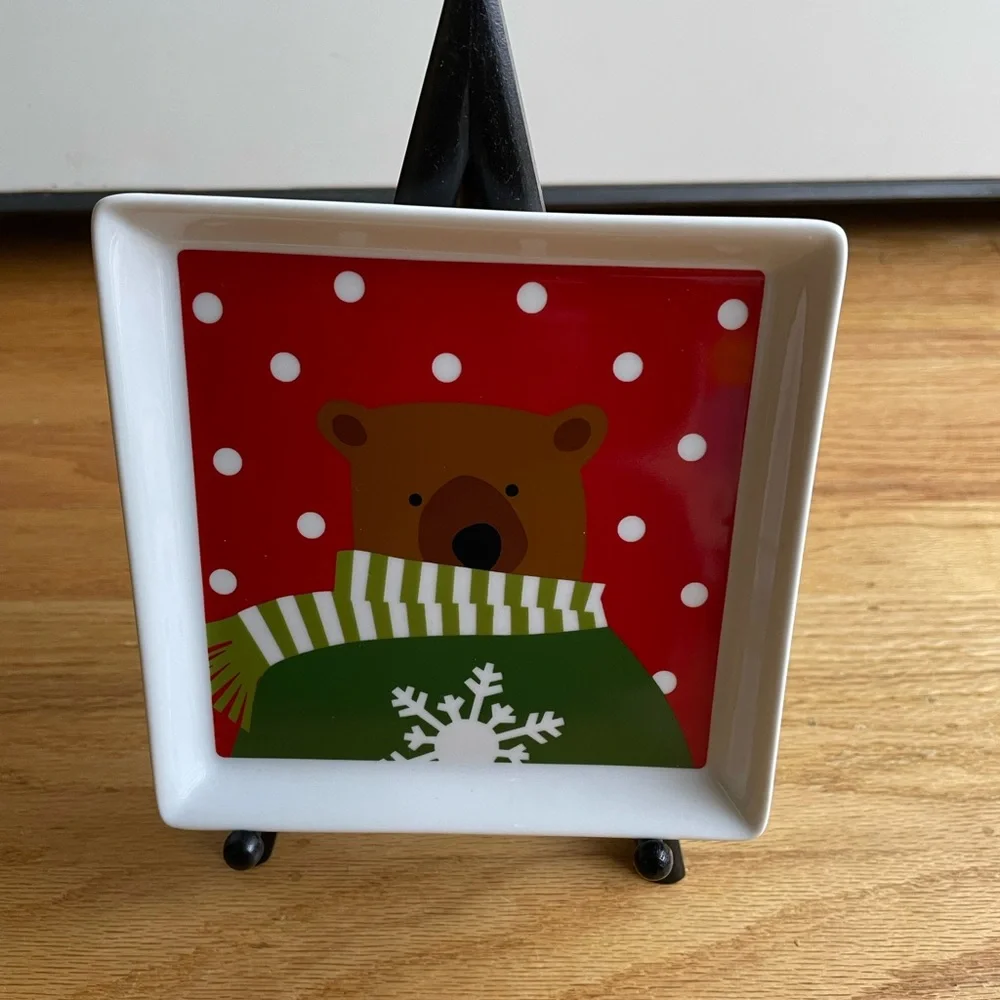 EUC Crate & Barrel Christmas Appetizer Plate by Joan Anderson + Display Stand