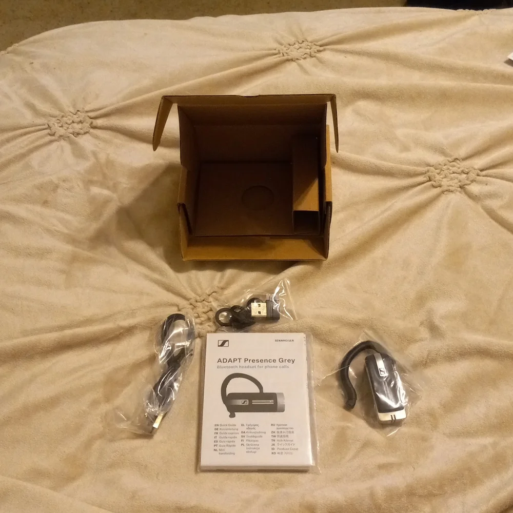 Sennheiser Bluetooth phone ear piece set if buy 10 or more 90 each