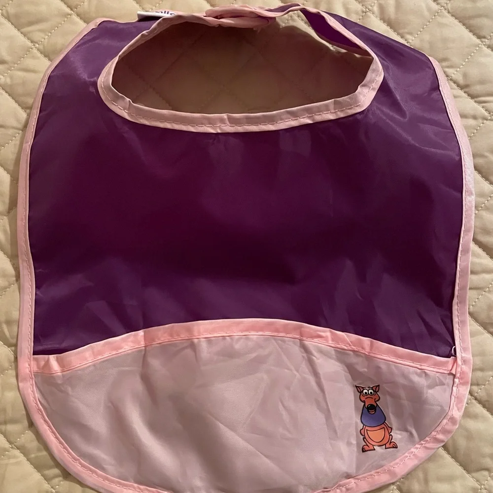 Walla Bib purple & pink with sleeve, new without tags