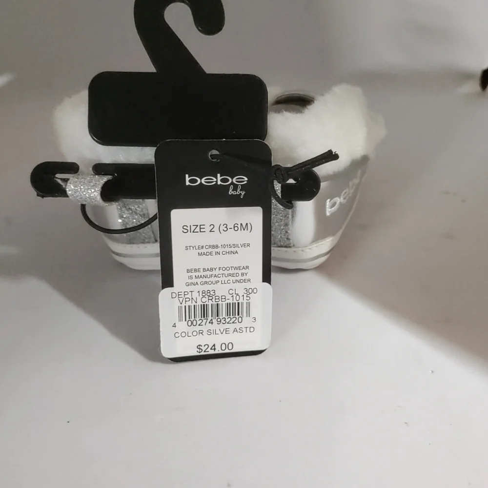 Bebe Baby Shoes Silver Size 2(3-6M) NWTS