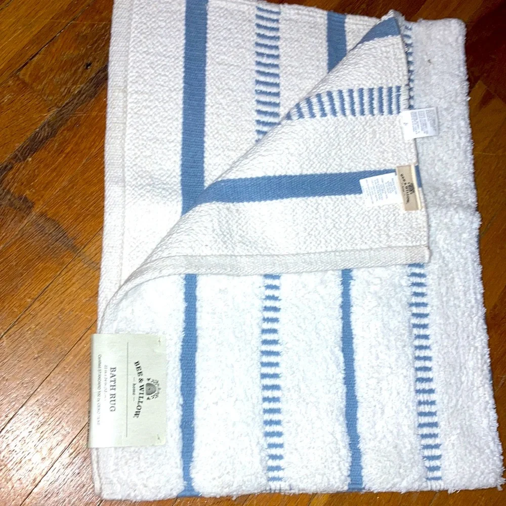 Bee & Willow brand new
