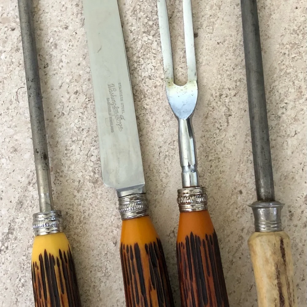 FAUX STAGHORN BAKELITE FOUR PIECE MISMATCHED CARVING SET FARMHOUSE VINTAGE
