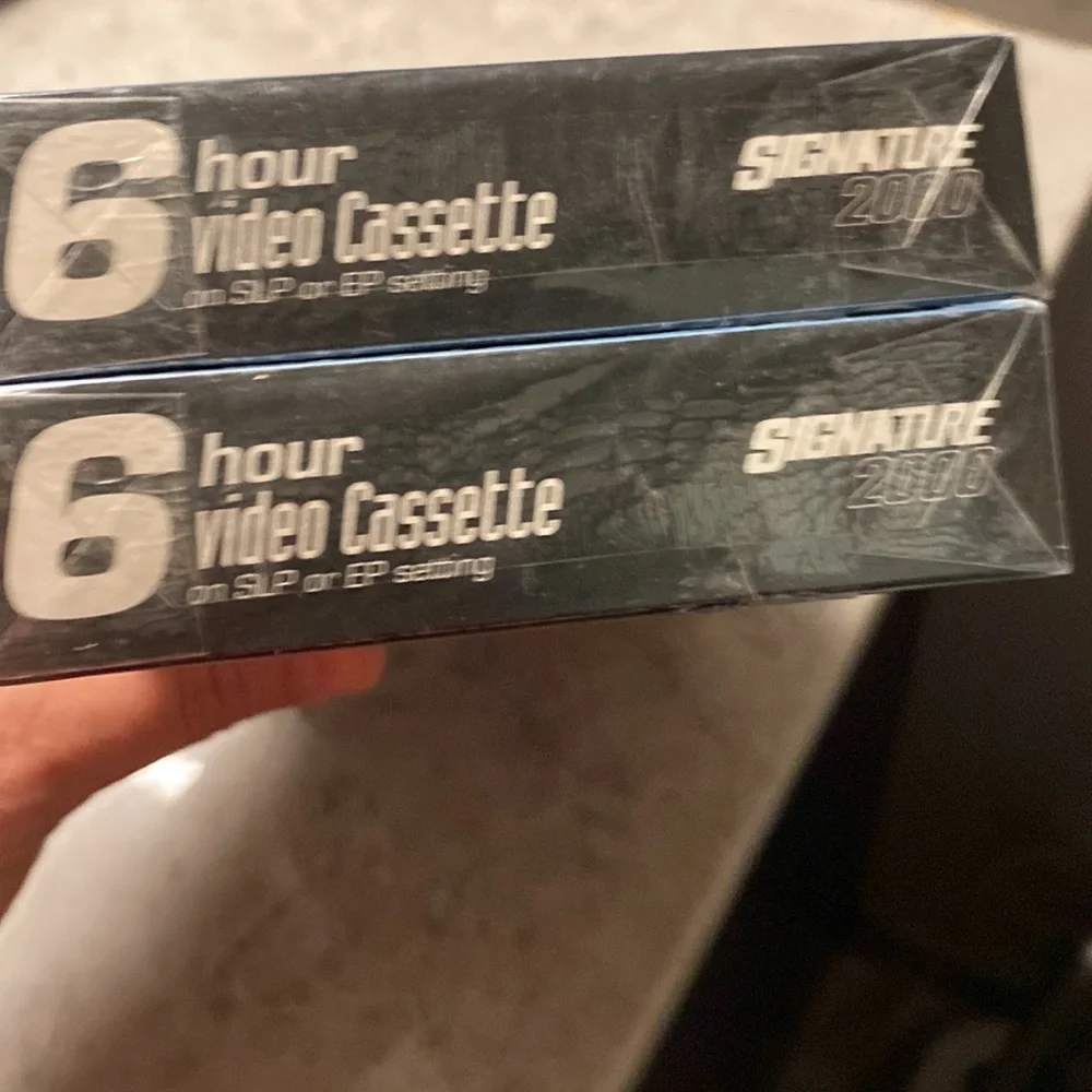 Signature 2000 each video