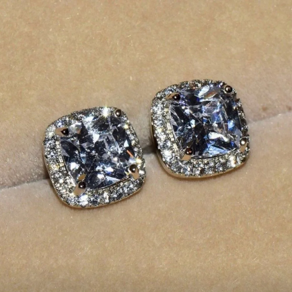 N/A 18k white