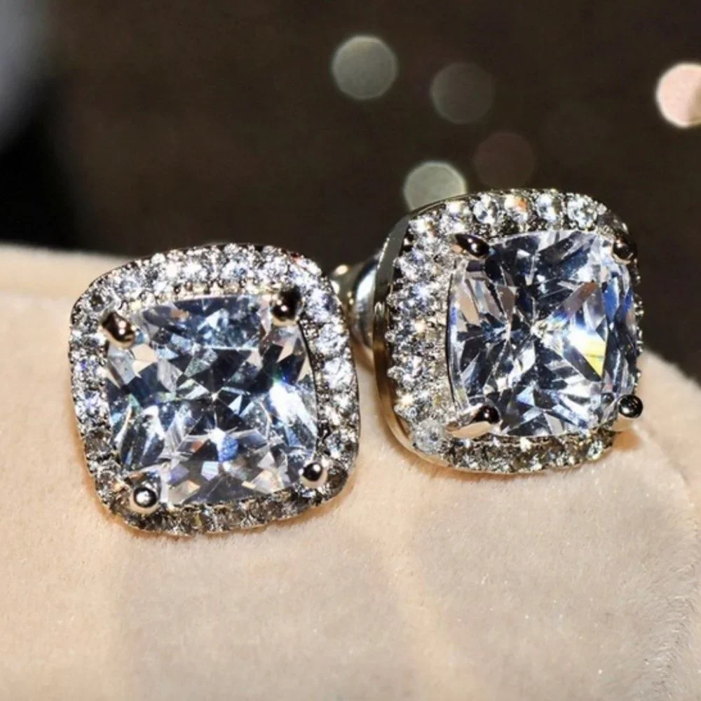 N/A 18k white
