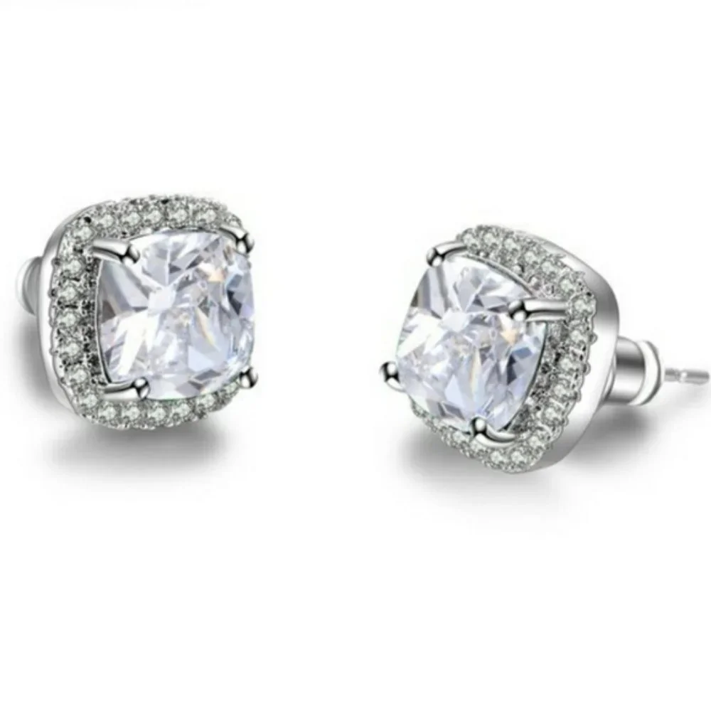 N/A 18k white
