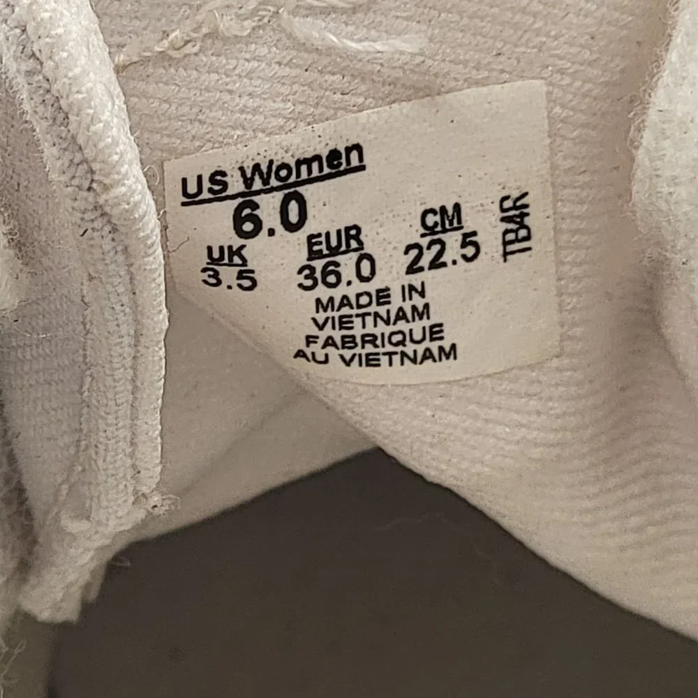 Vans Womens Shoes White Size 6 Casual Low Top Lace Up Shoes TB4R