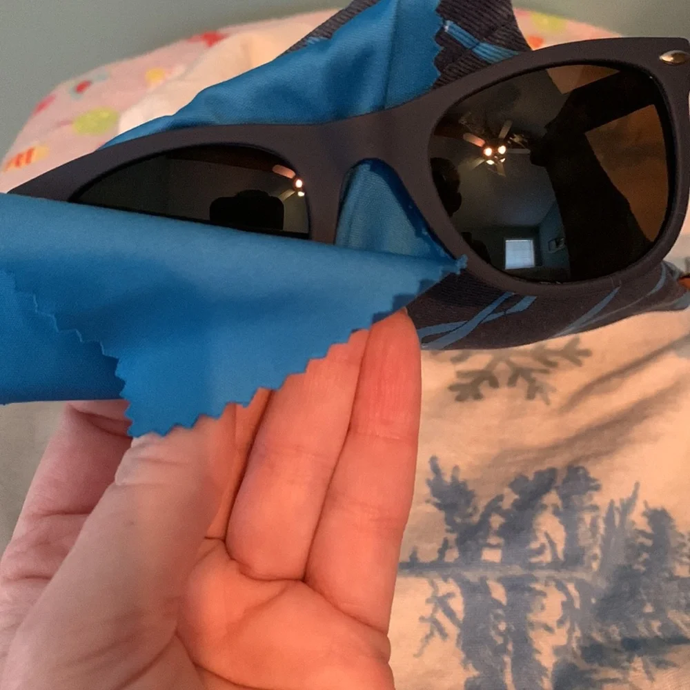 Mini Biden kids navy sunglasses w case