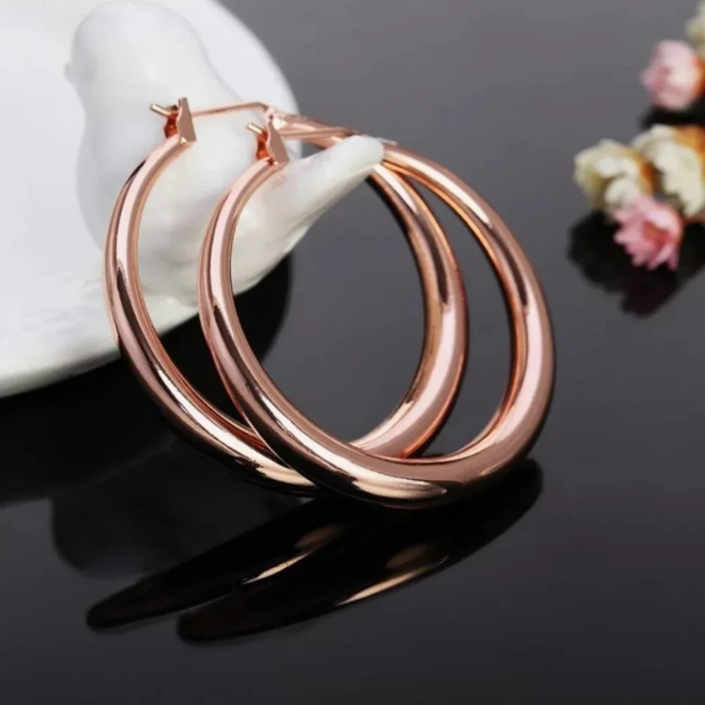 *NEW 18K Rose Gold 1.5'' Round Hoop Earrings
