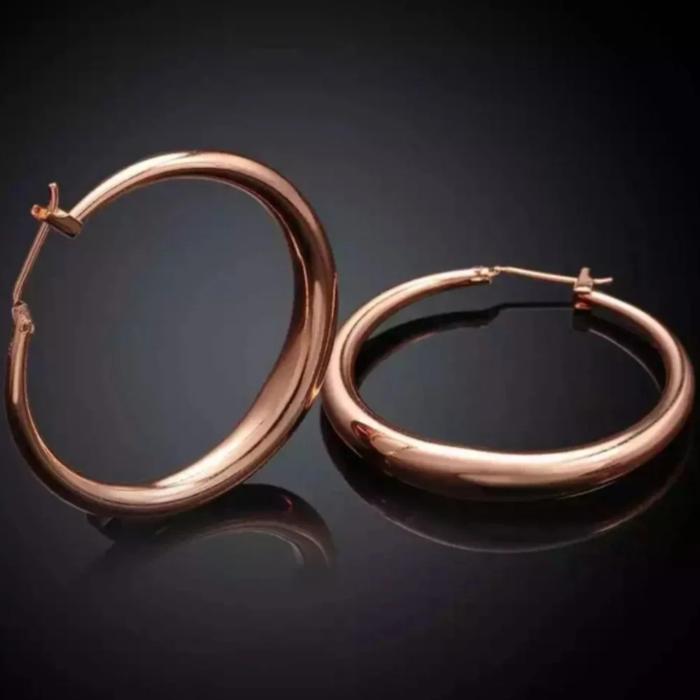 *NEW 18K Rose Gold 1.5'' Round Hoop Earrings
