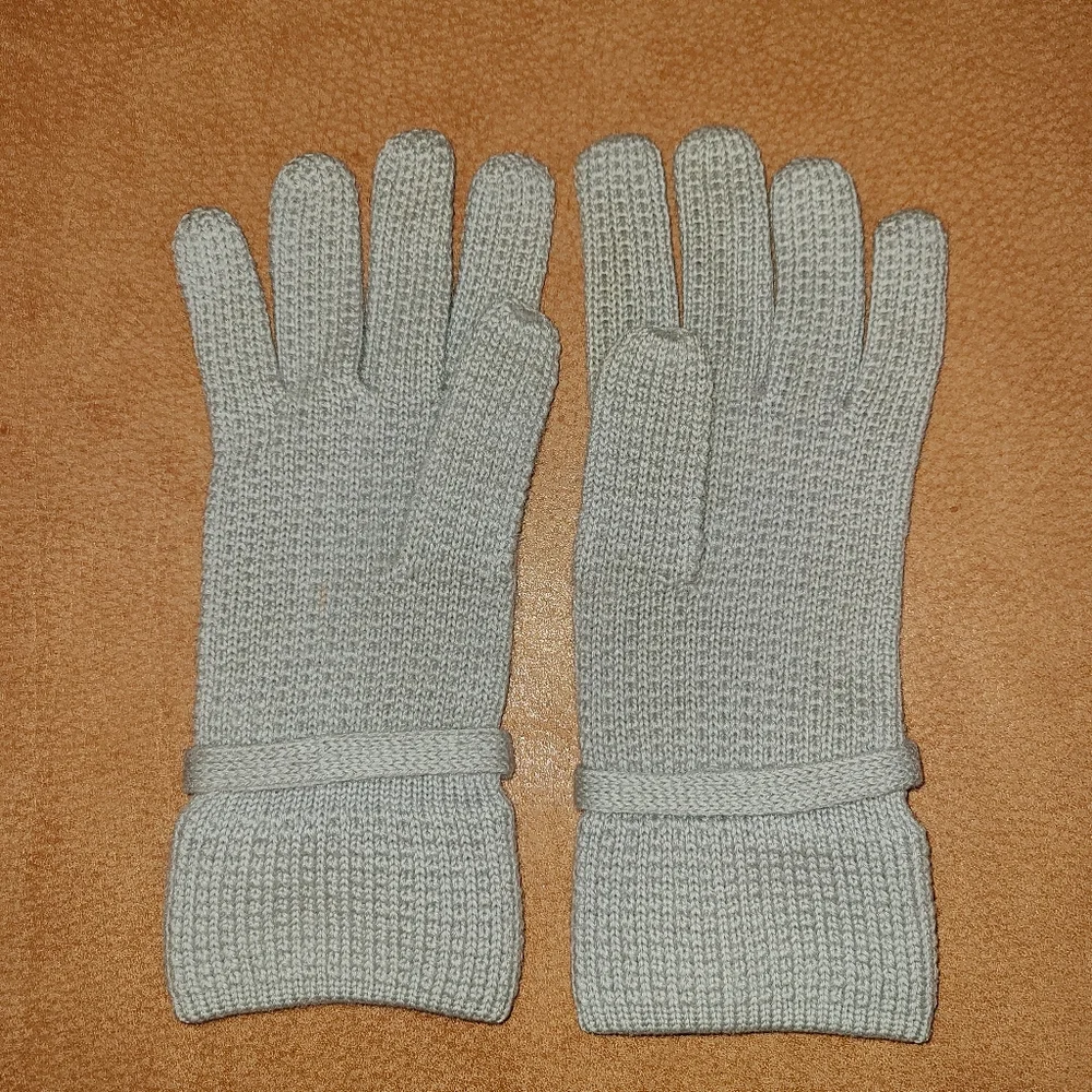 Vintage handmade gloves