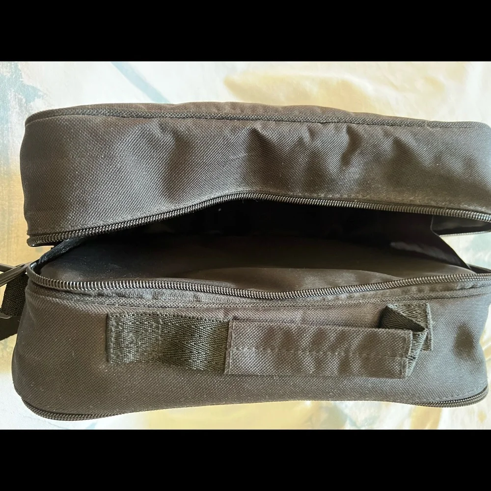N/A no adjustable hold