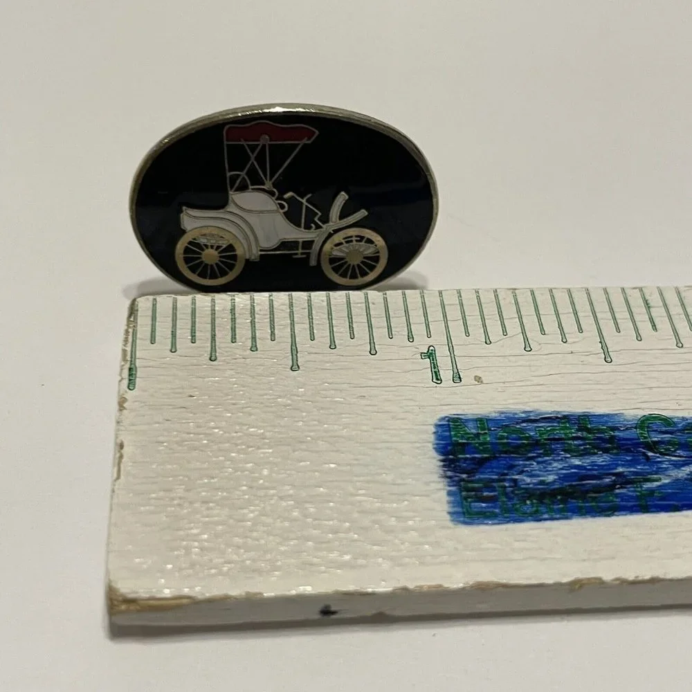 Unbranded vintage oval