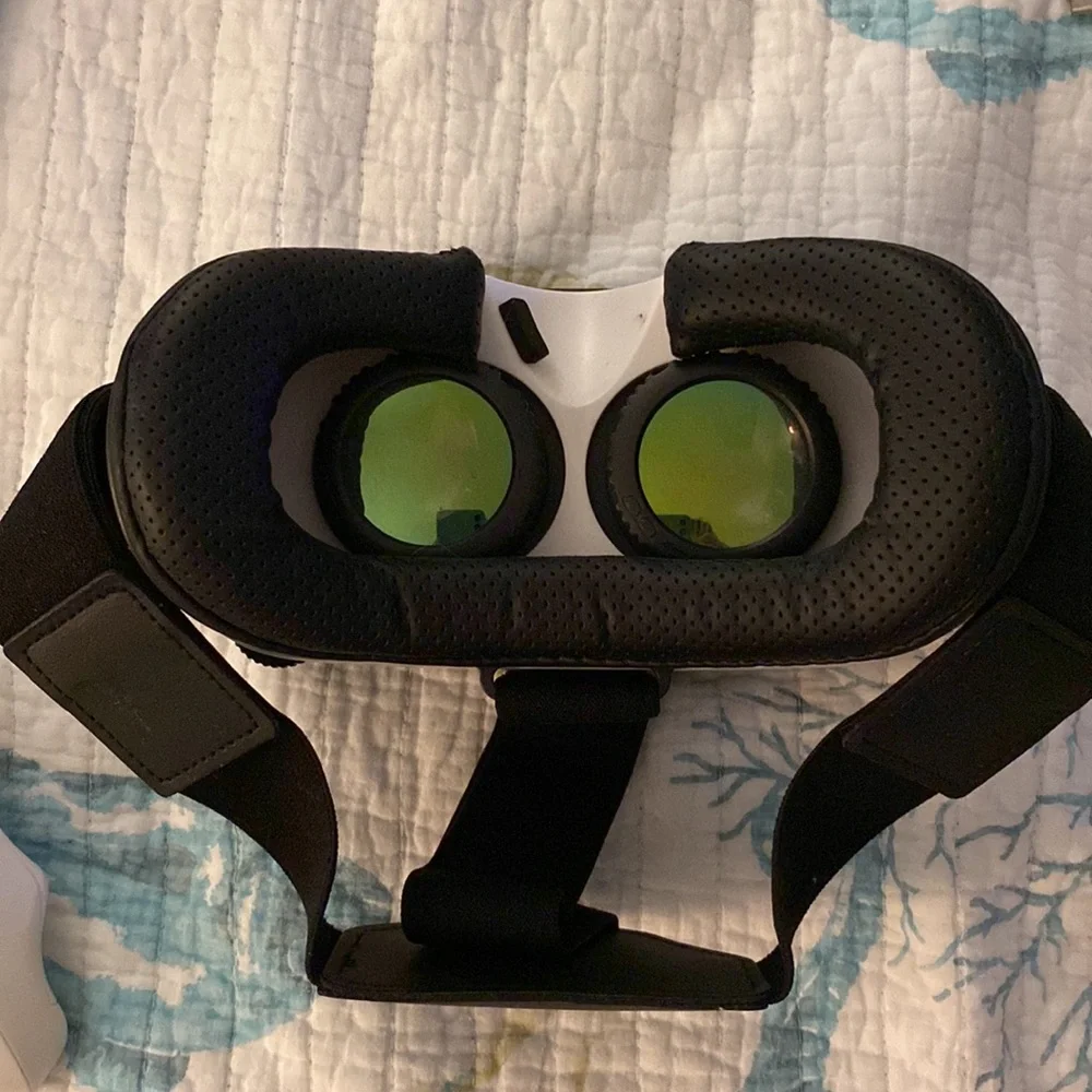 Virtual Reality Headset