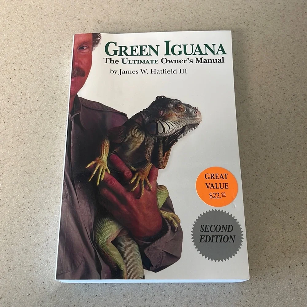 NWT The Green Iquana care book