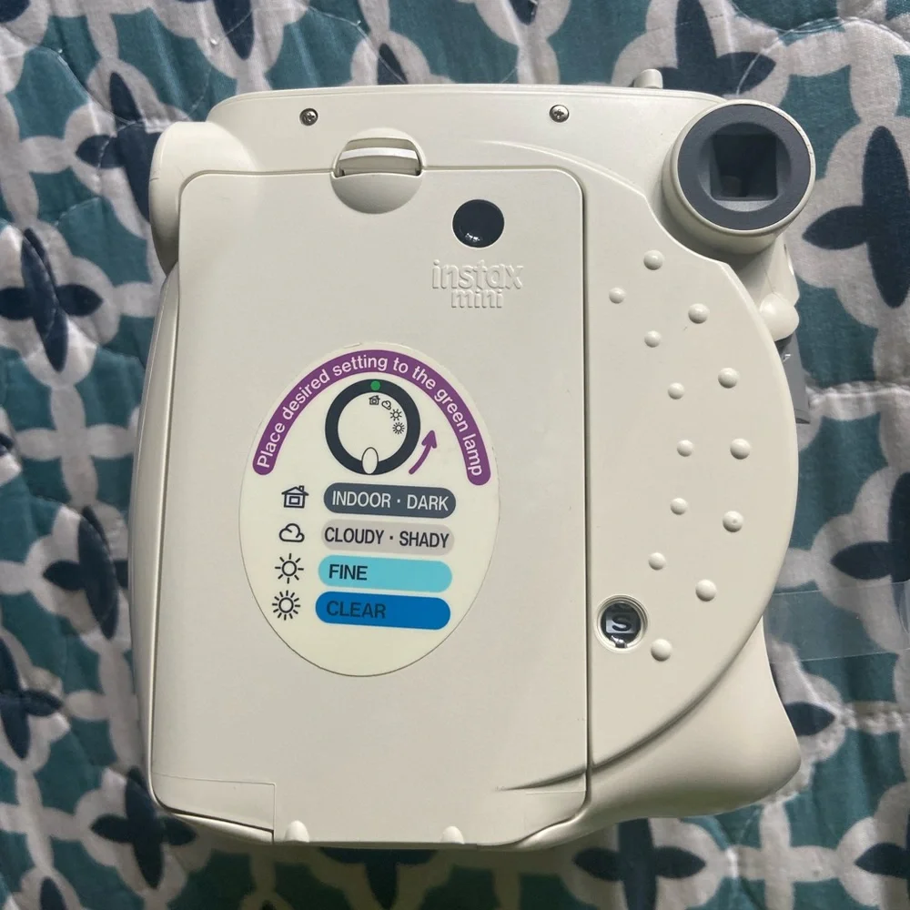 Fujifilm instax mini 7s instant camera