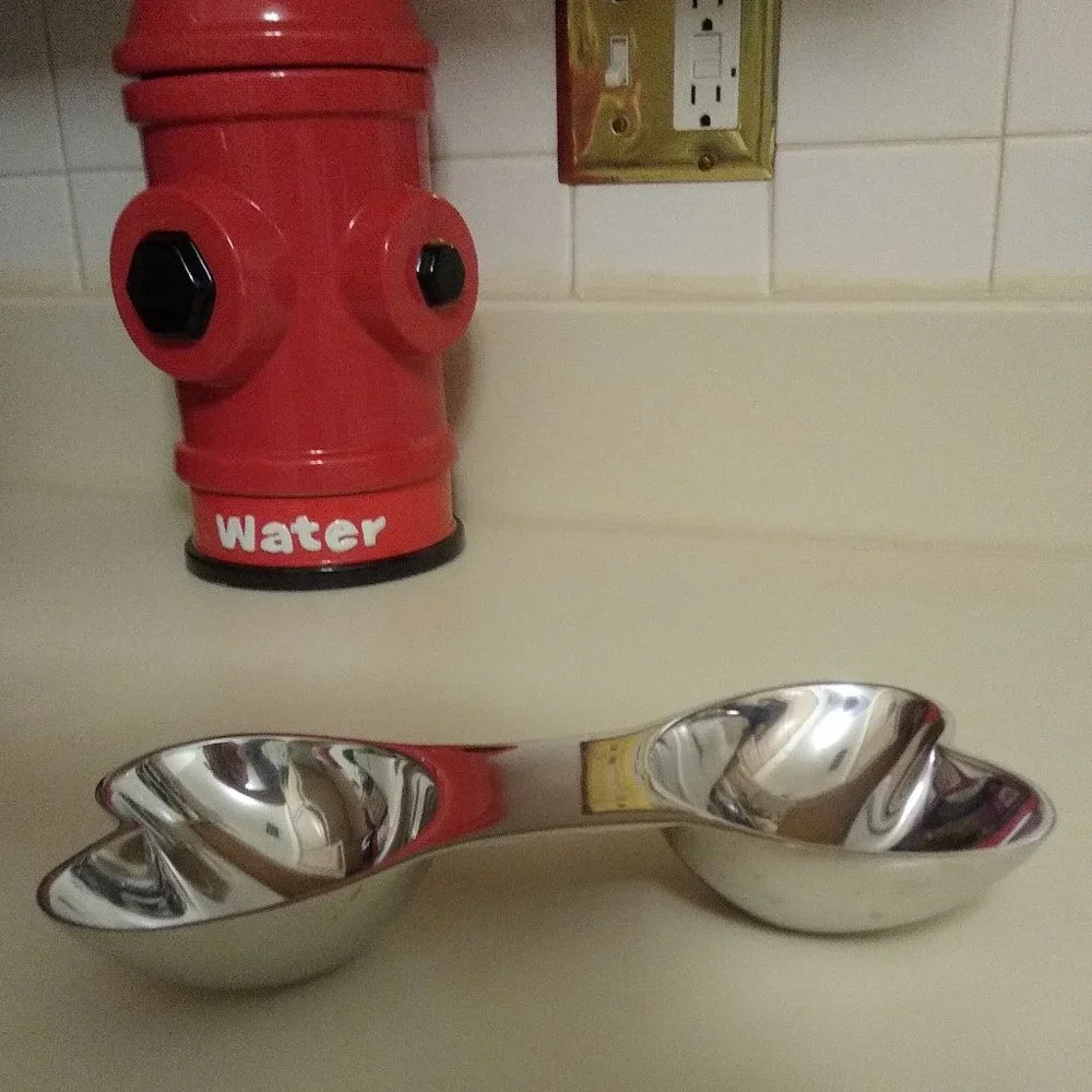 NWT Stainless Steel Two Hearts Double Dog Bowl