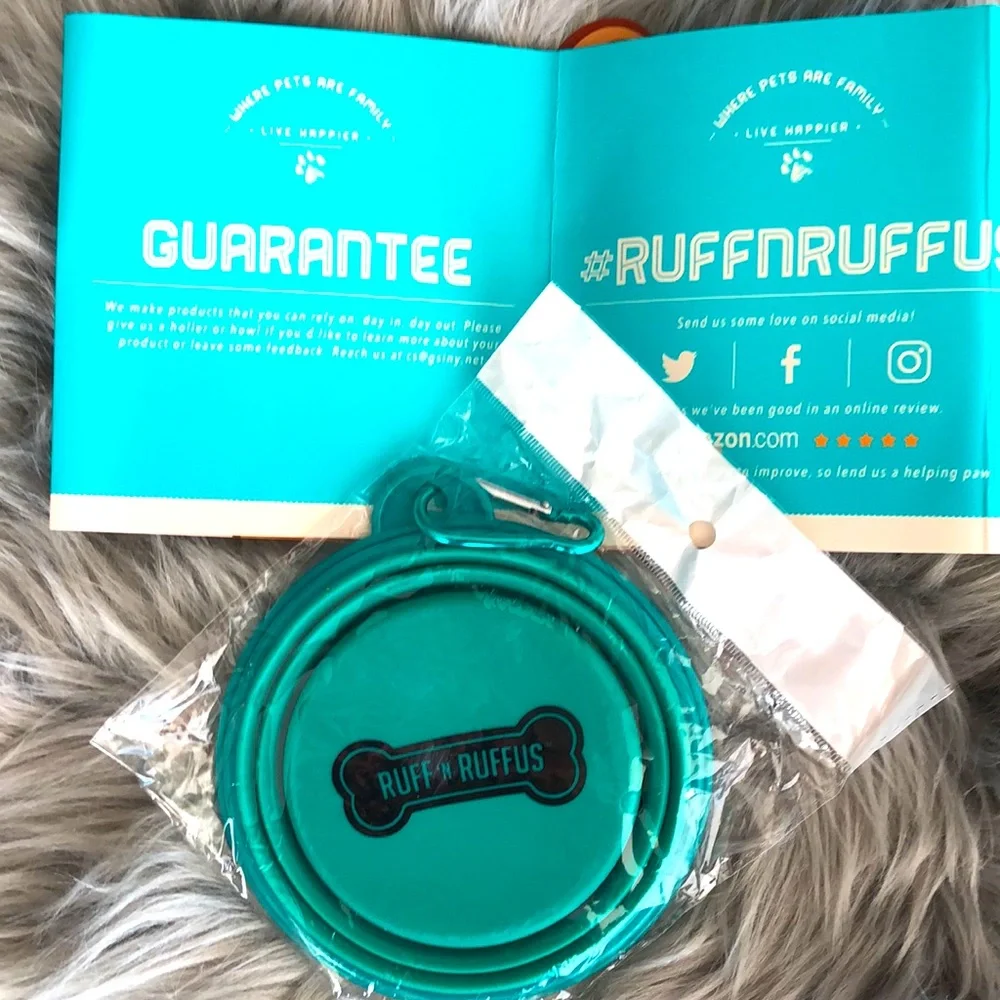 Dog or cat ruff and stuff expendable Tavel water or food bowl. New never used.