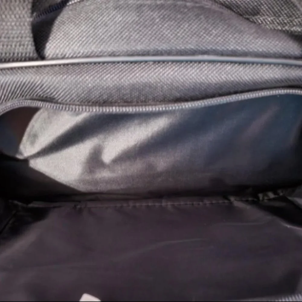 N/A black laptop