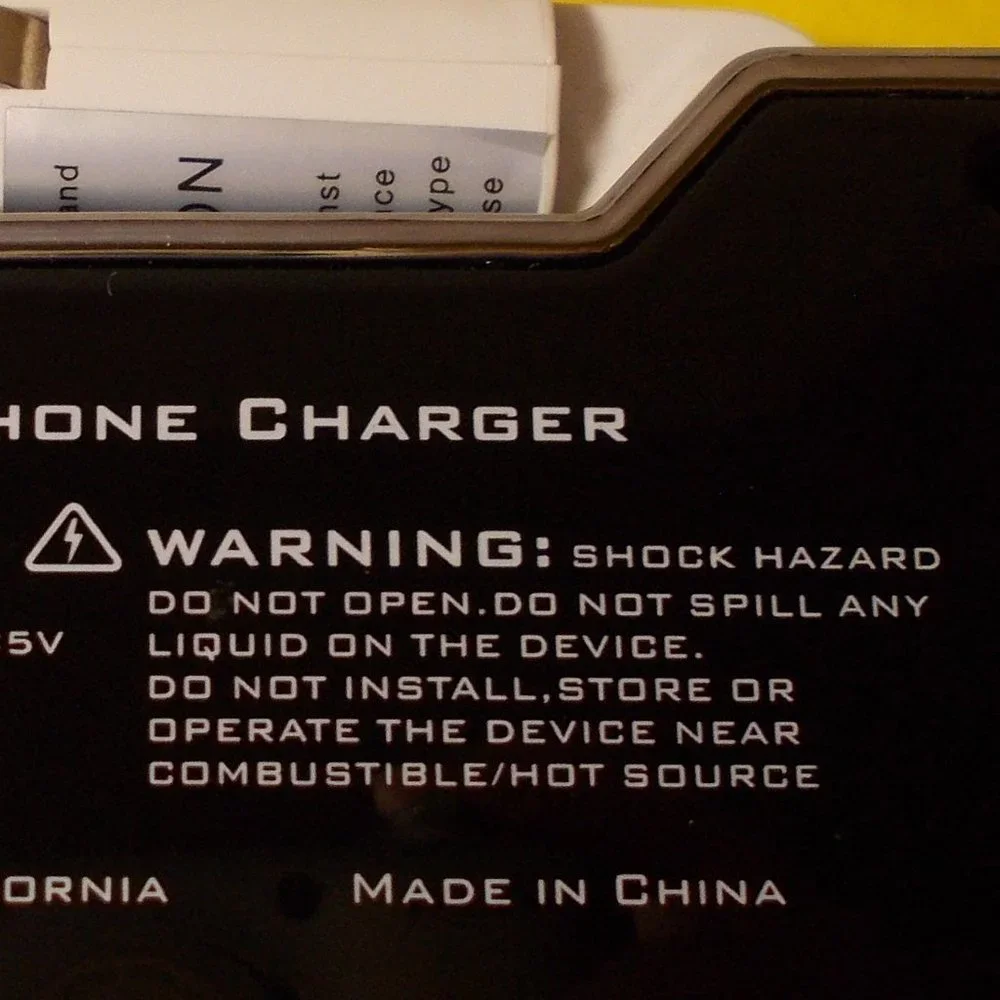 VINTAGE i-Charge 3 Way Phone Charger