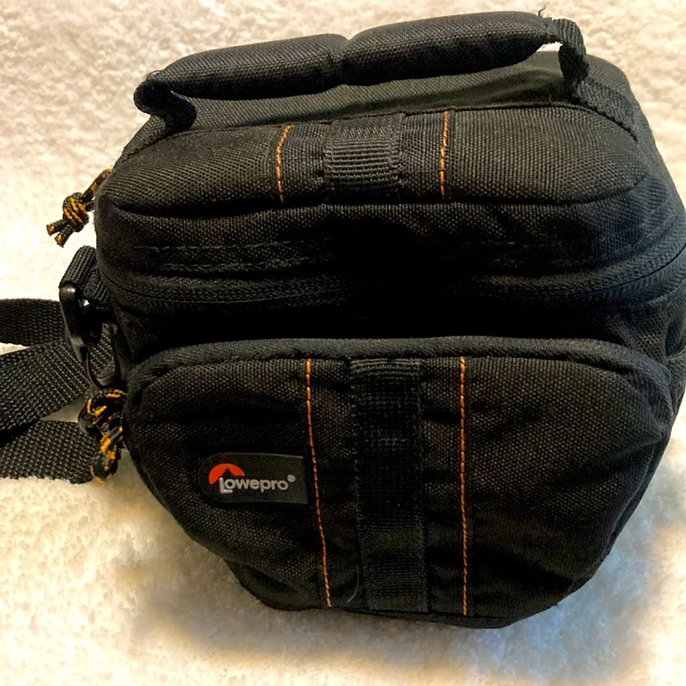 Lowepro Adventura TLZ 15 Case Top Loading Zoom Bag