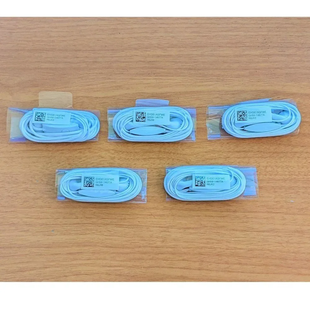 Lot #14 of 5 Samsung 3.5mm Stereo Handsfree Headset - White***