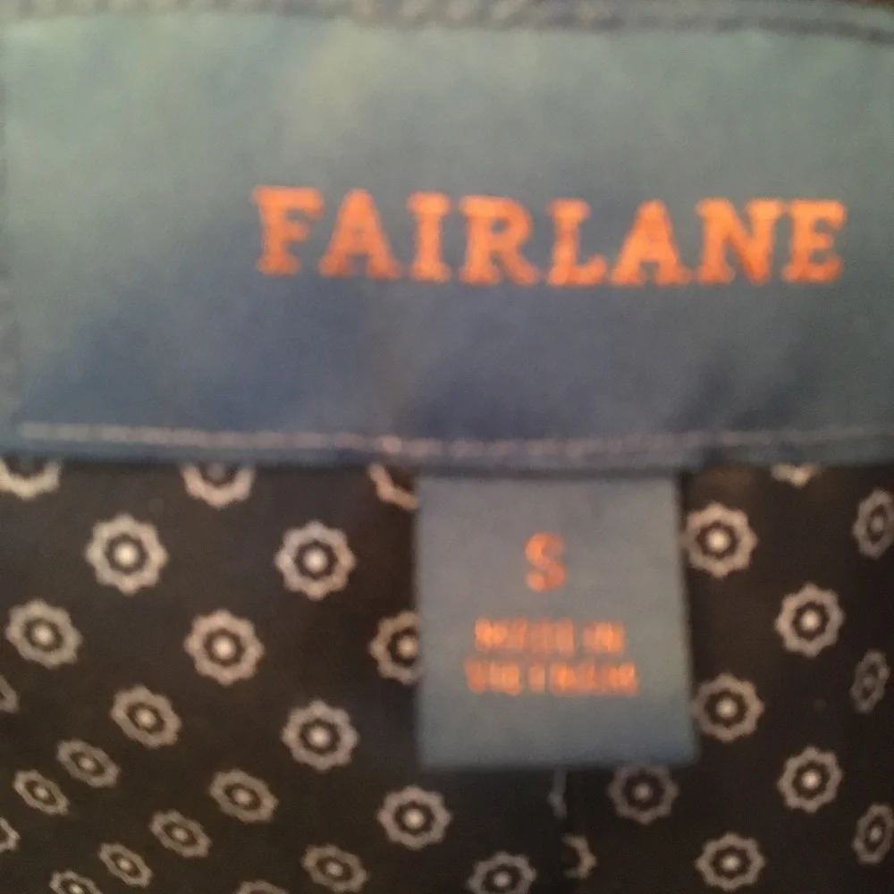 Fairlane great condition men’s gray jacket & vest size S. C:196