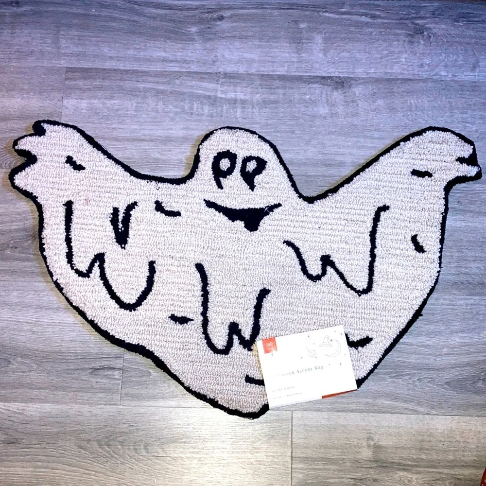 Ghost accent rug viral tiktok