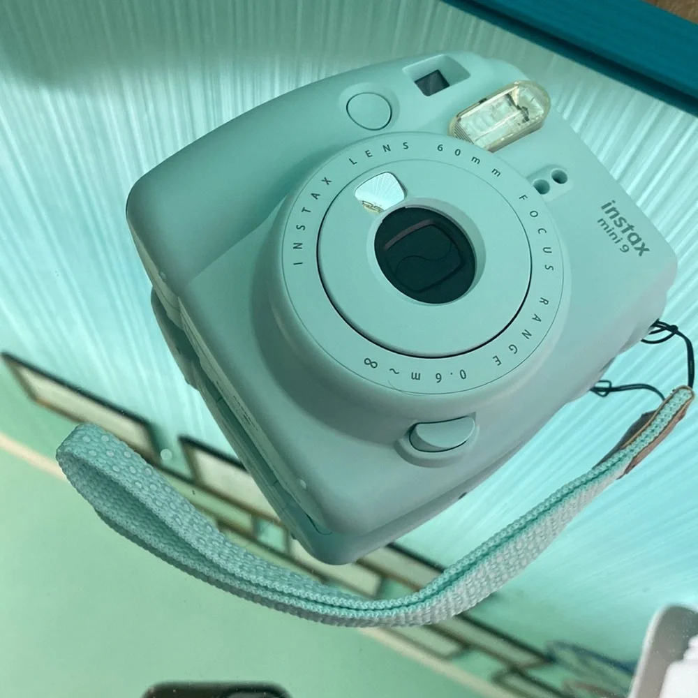 Instax Mini 9 ice blue camera