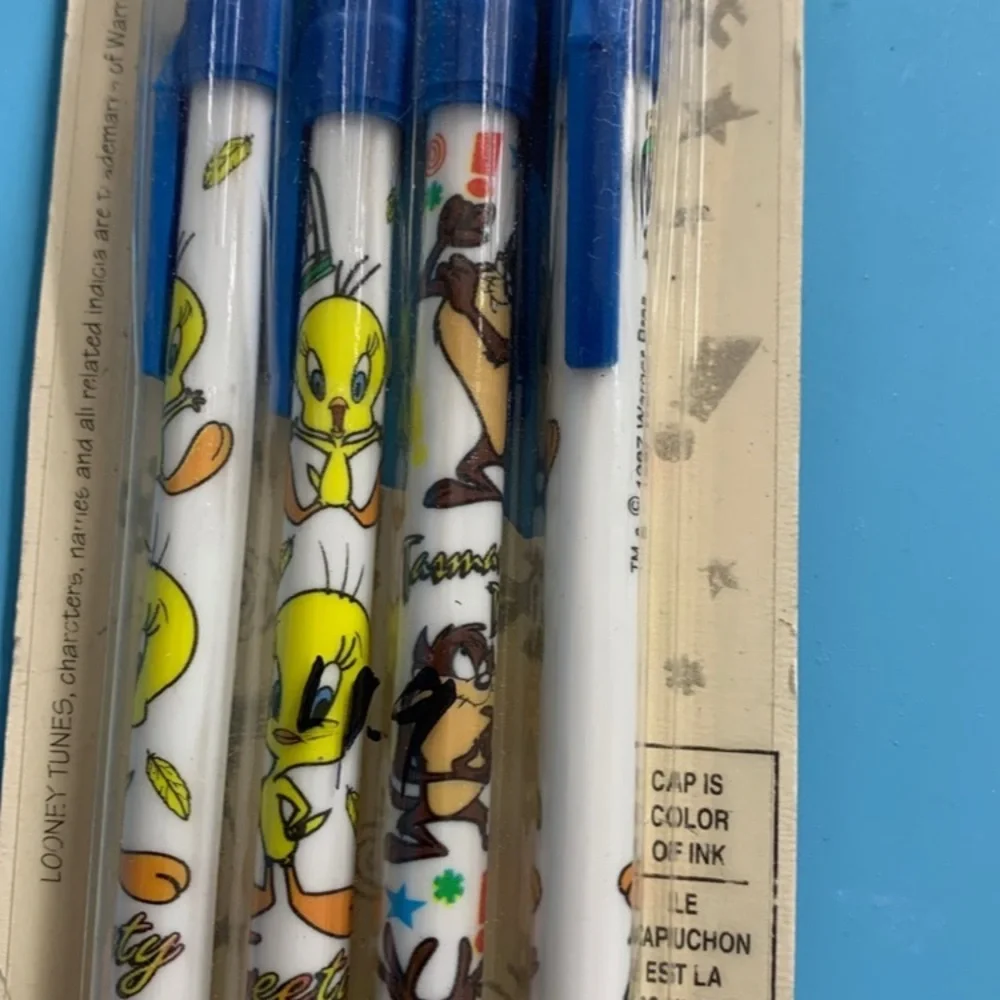 Warner Bros. vintage 90