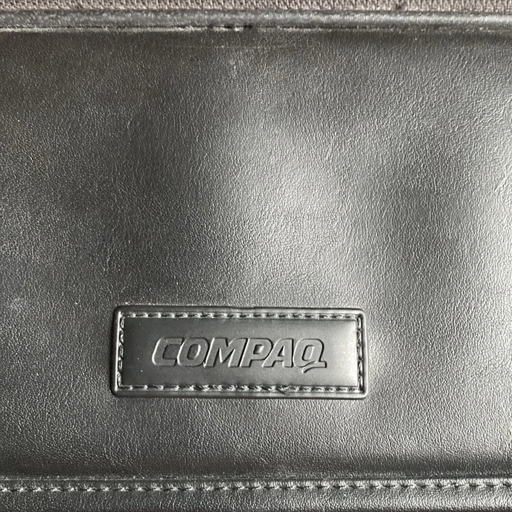 Black Leather Compaq Laptop/Briefcase Bag with Shoulder Strap