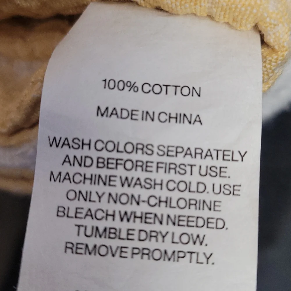 DKNY Hand Towels