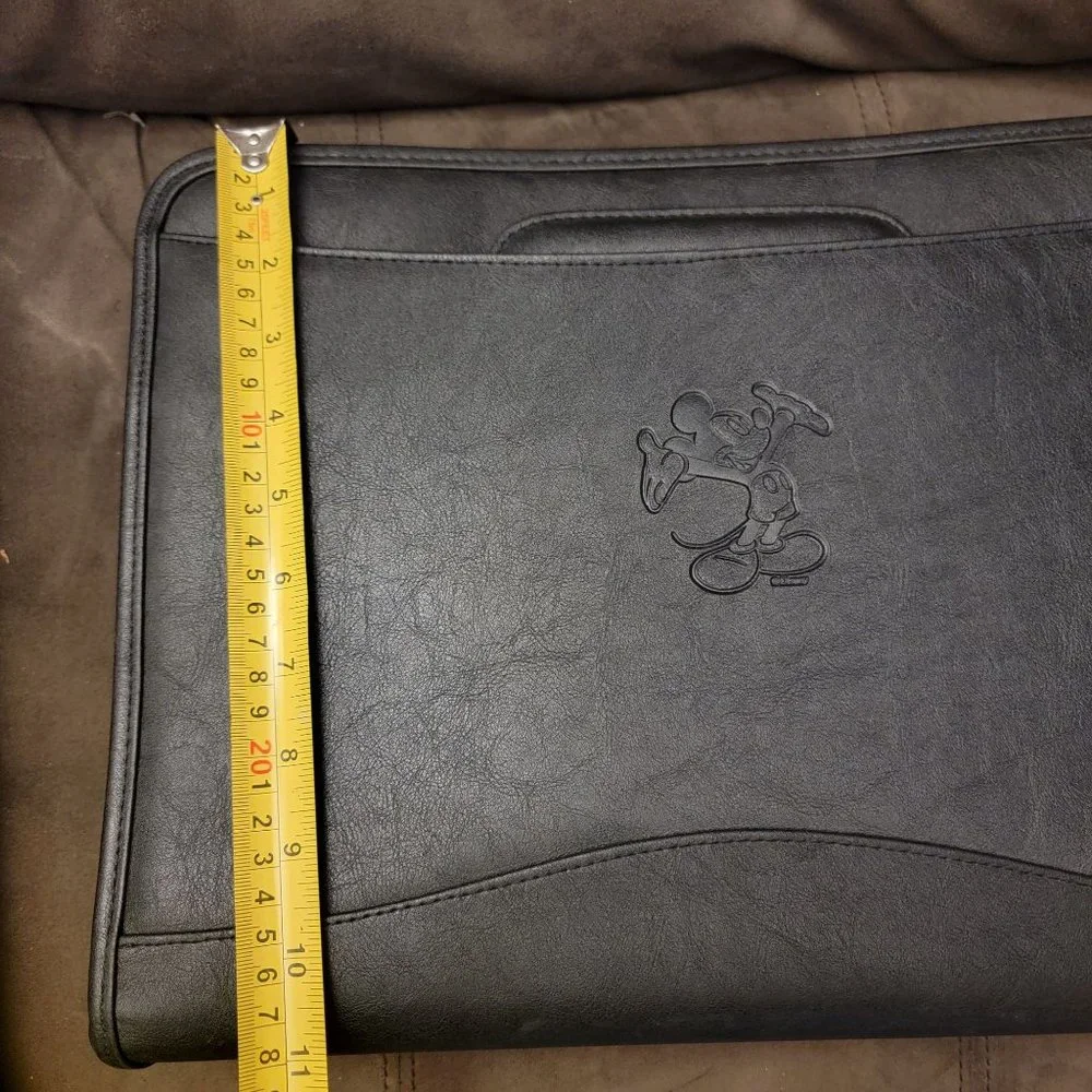 Leeds briefcase after
