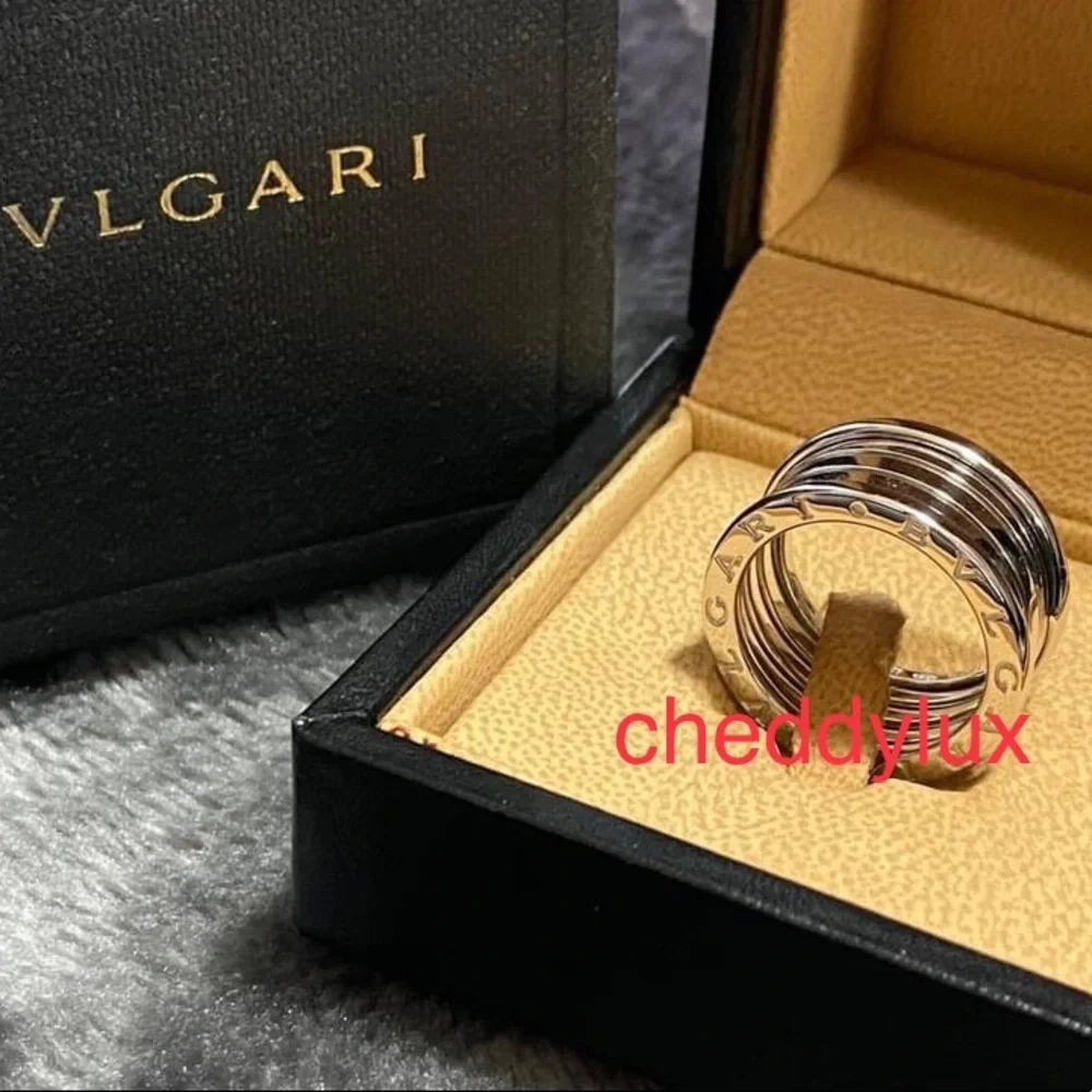 💍💍💍Authentic Unisex 18 Karat White Gold Bulgari B.Zero1 Ring Size 7-7.5 US