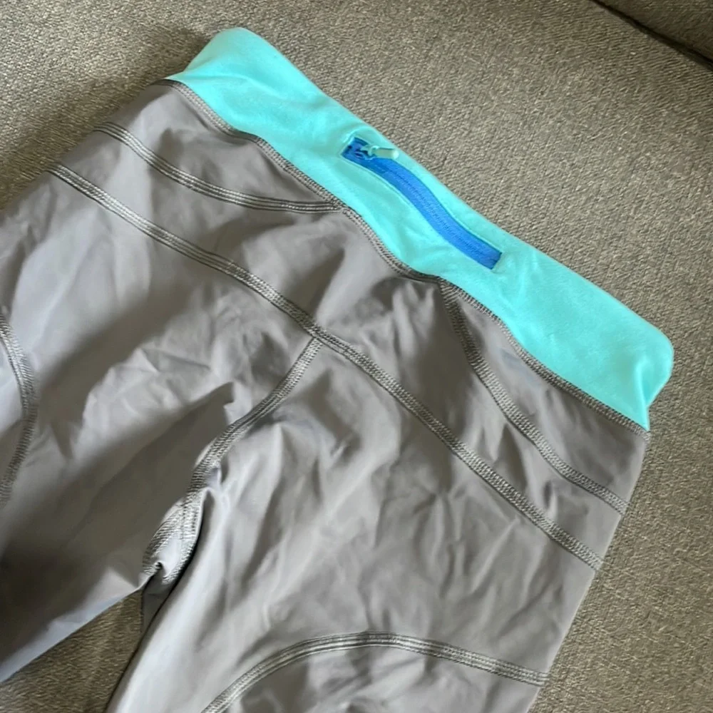 Ivivva Gray and Turquoise trim Crops 12