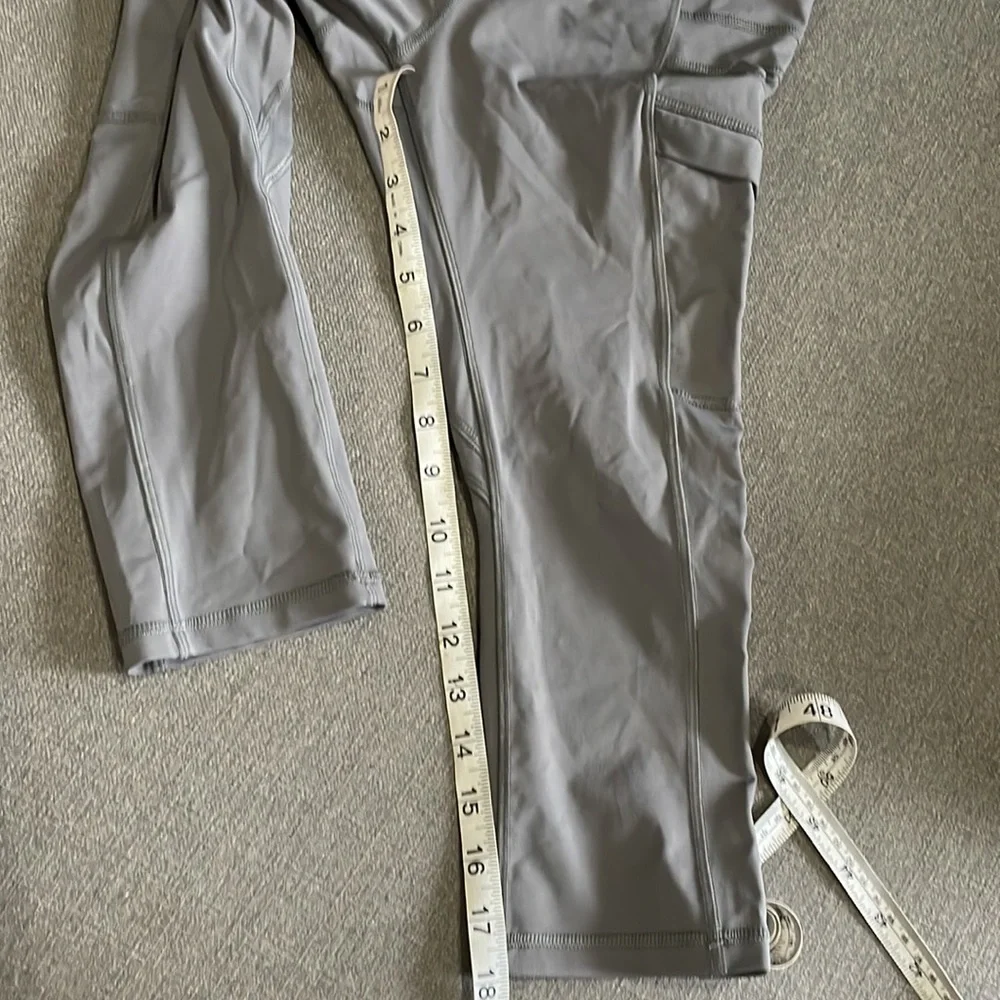 Ivivva Gray and Turquoise trim Crops 12