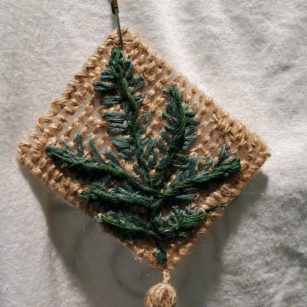 Diane Krupa of Featherartworks@live.com gem stone