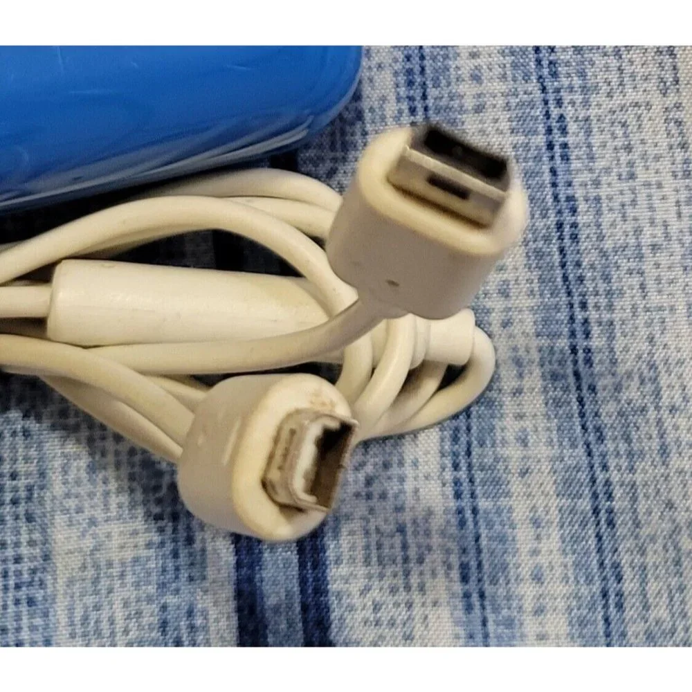 Youse Dual USB Wall Charger, 3DS, Phone, Tablet, et al.