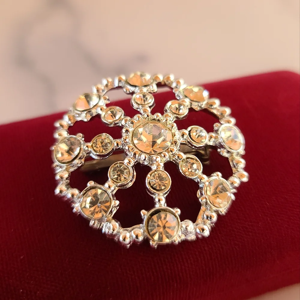 Vintage Rhinestone Circular Brooch