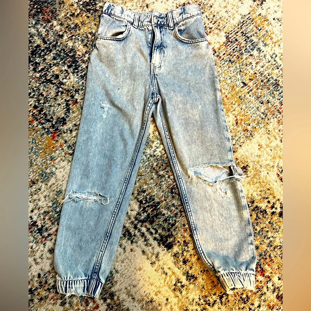 Girls H&M ripped jogger jeans