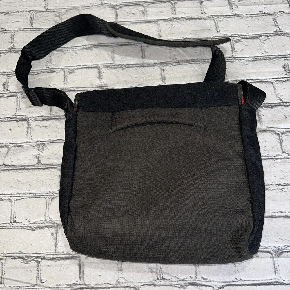 Crumpler black interior bag